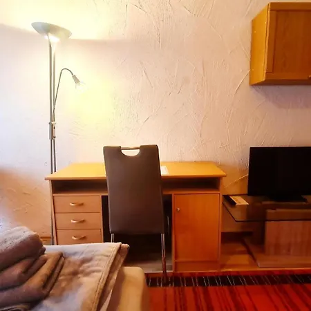Zi22 Doppelzimmer Schoenblick Mit Grosszuegiger Fensterfront *