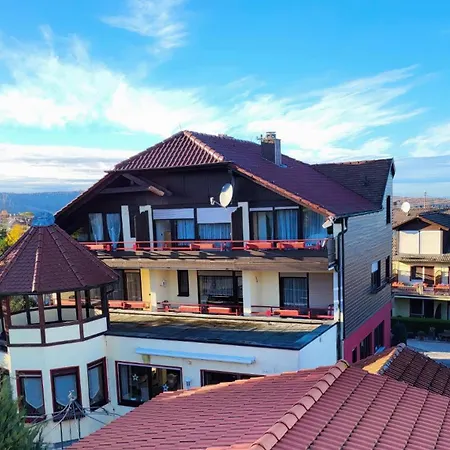 Zi22 Doppelzimmer Schoenblick Mit Grosszuegiger Fensterfront Holiday home